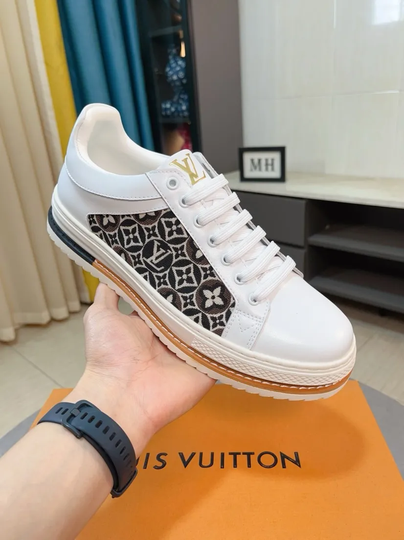 Men's shoes💰420🌹🌹[LV]🌹High-end men's shoes brand: official website 1:1 latest masterpiece: the upper is made of Italian imported first-layer cowhide with special materials➕full genuine leather lining🔥, making walking more convenient and comfortable! Exclusive new style, stunning work [color]! Create a fashionable personality to set off your uniqueness! A must-have for trendy men! Classic🔥Number: 38-44
